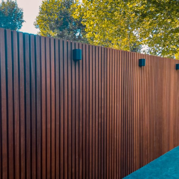 Tuinwand Thermo Ayous ribbel verticaal