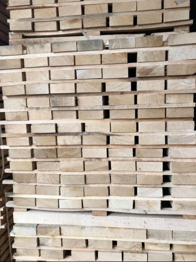 Eiken balken - 8 x 23 cm - fijnbezaagd